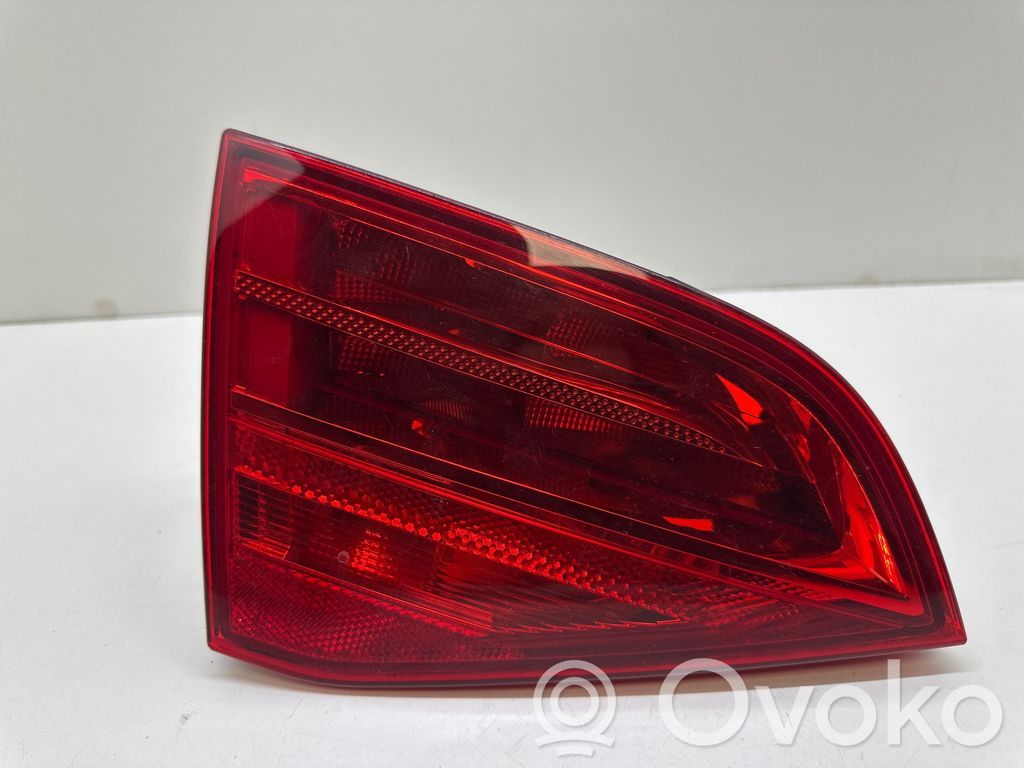 Audi A4 S4 B8 8K Aizmugurējais lukturis pārsegā 