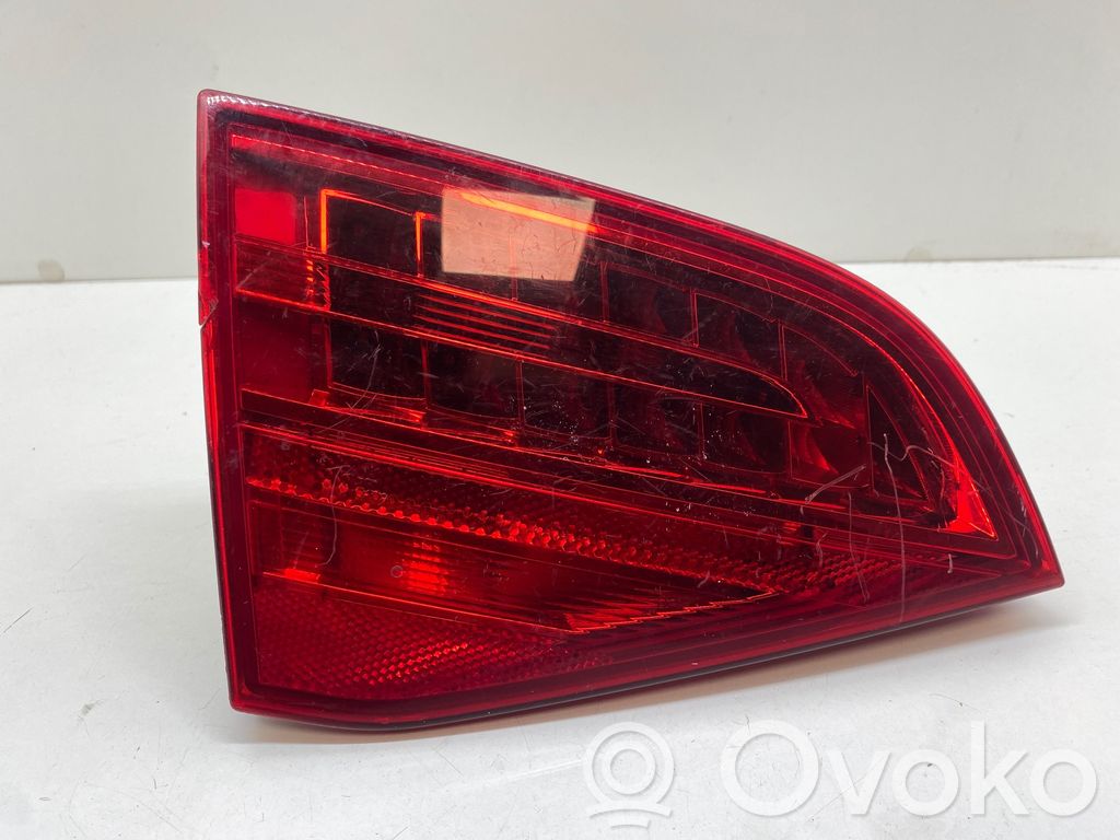 Audi A4 S4 B8 8K Aizmugurējais lukturis pārsegā 