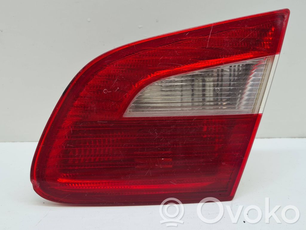 Skoda Superb B6 (3T) Lampy tylnej klapy bagażnika 
