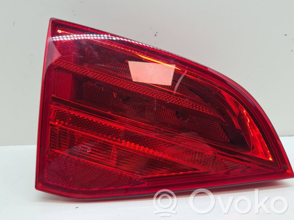 Audi A4 S4 B8 8K Aizmugurējais lukturis pārsegā 
