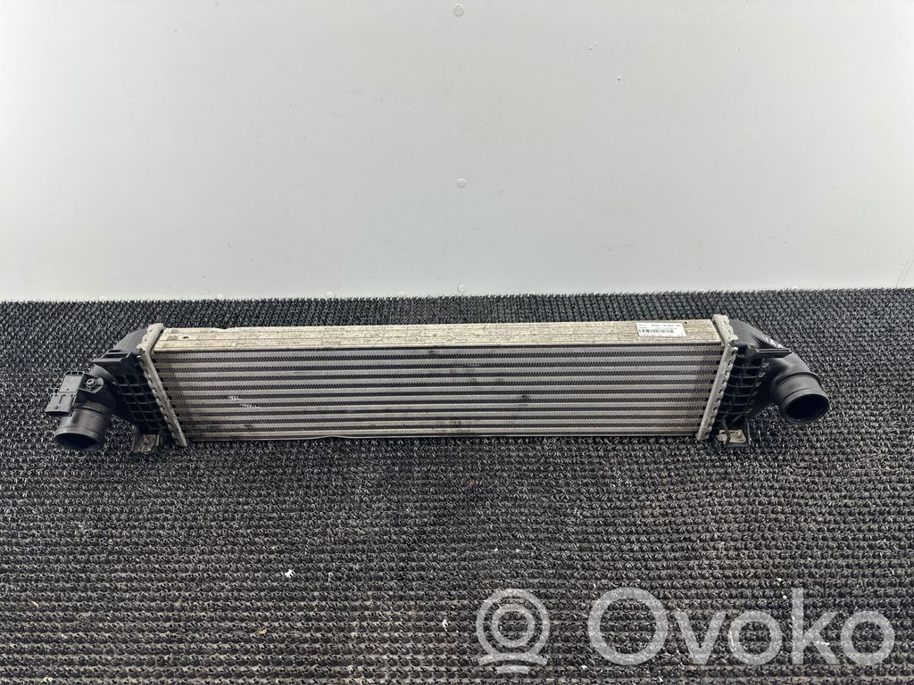 Volvo V60 Interkūlerio radiatorius 