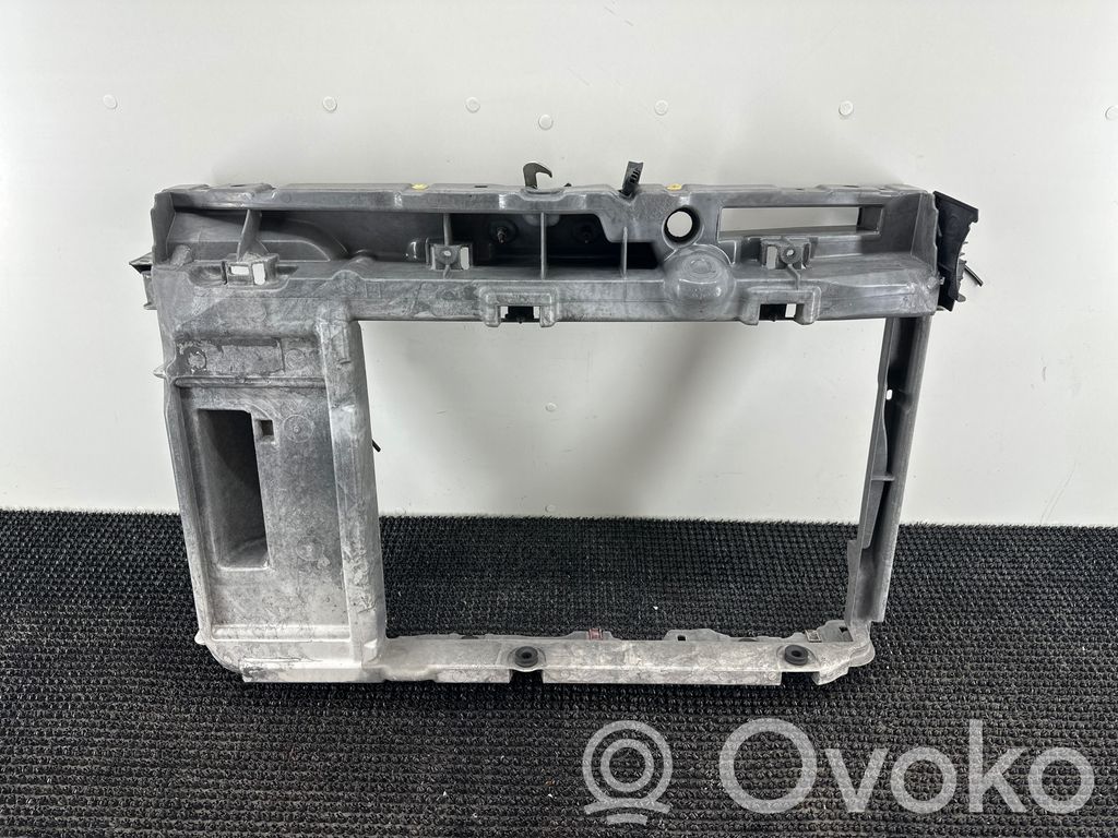 Radiatoru panelis   9687711380