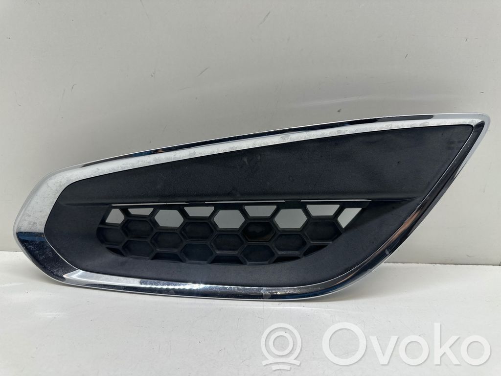 Volvo V60 Etusumuvalon ritilä 