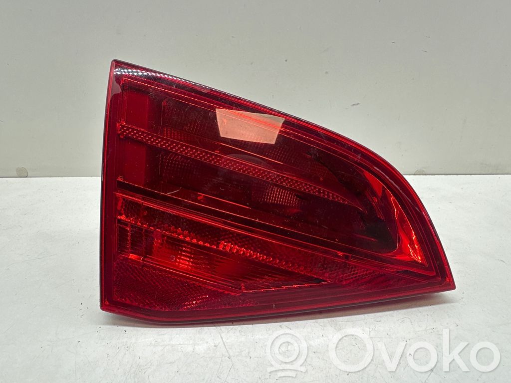 Audi A4 S4 B8 8K Aizmugurējais lukturis pārsegā 