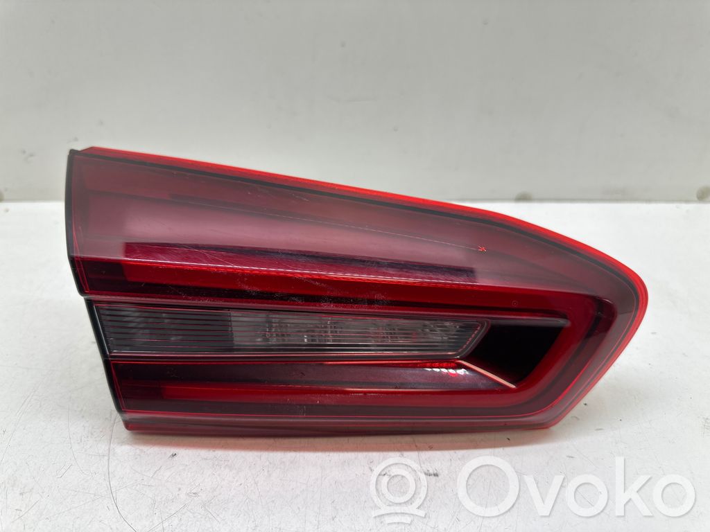 Ford Focus Takaluukun takavalot 