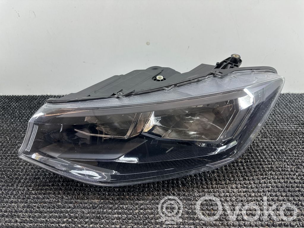 Volkswagen Caddy Headlight/headlamp 