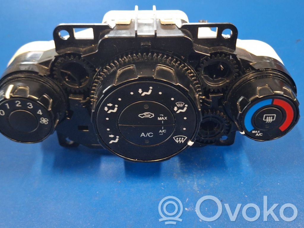 Ford Fiesta Air conditioner control unit module 