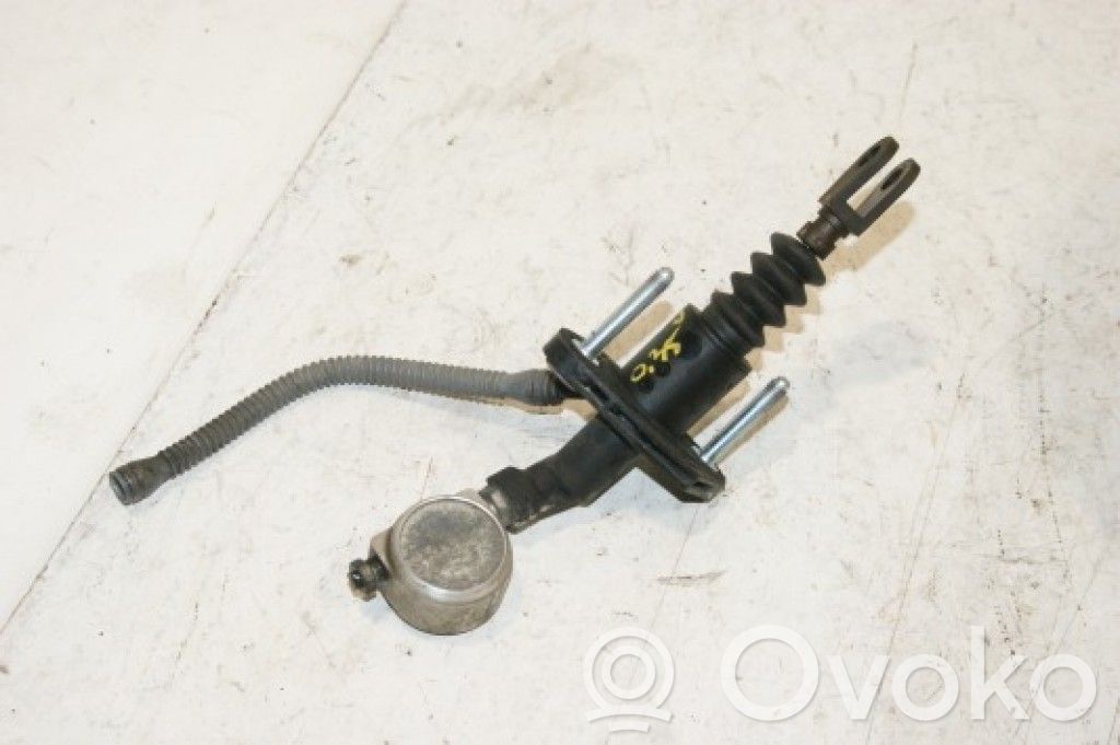 Opel Zafira B Kytkimen pääsylinteri 