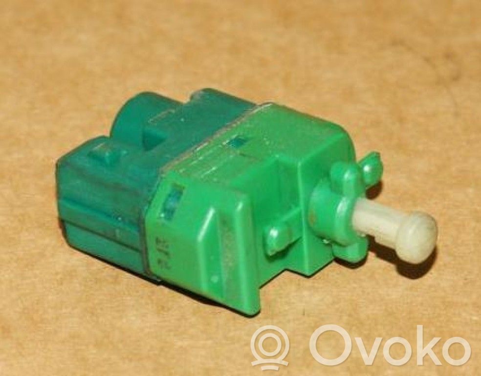 Ford Mondeo Mk III Jarrupolkimen anturin kytkin 