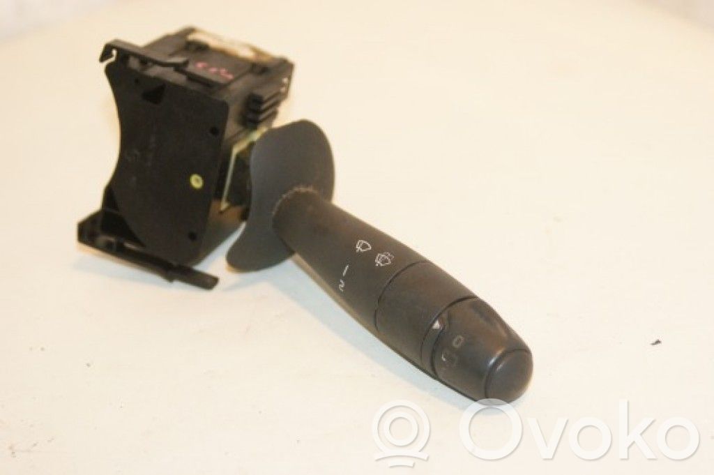 Renault Laguna II Palanca de control del limpiaparabrisas 