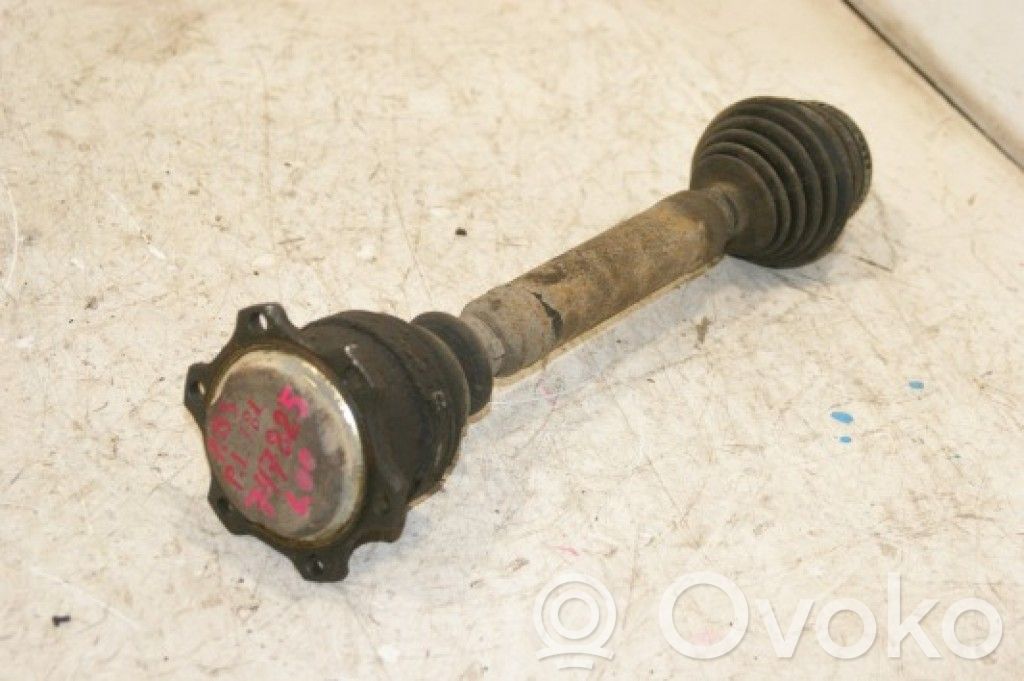 Volkswagen PASSAT B5 Etuvetoakseli 