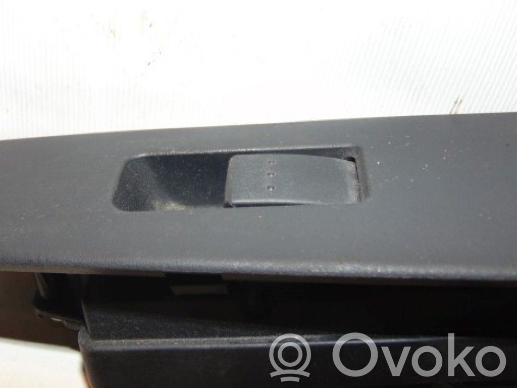 Interruptor del elevalunas eléctrico   BP4L66380,BP4K5581J