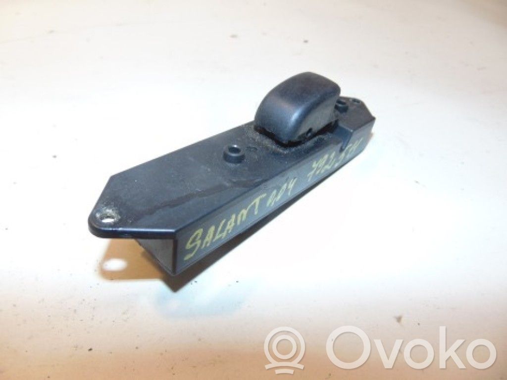 Mitsubishi Galant Electric window control switch 