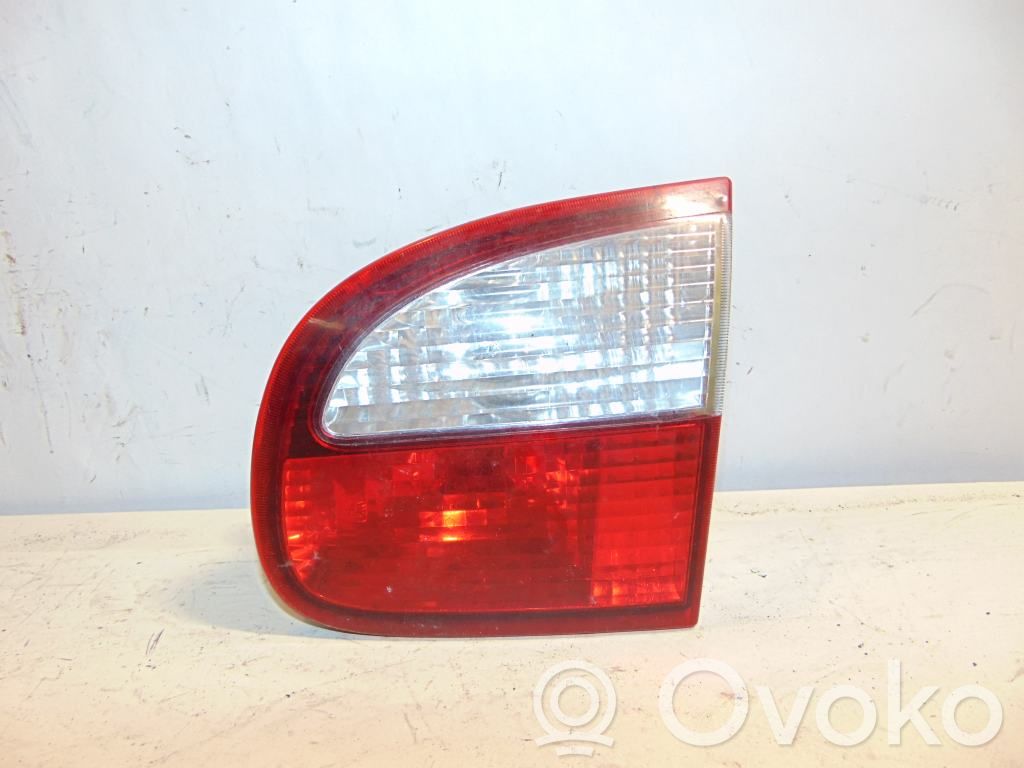 Daewoo Lanos Takaluukun takavalot 