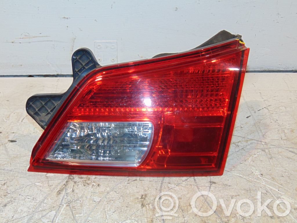 Subaru Legacy Tailgate rear/tail lights 