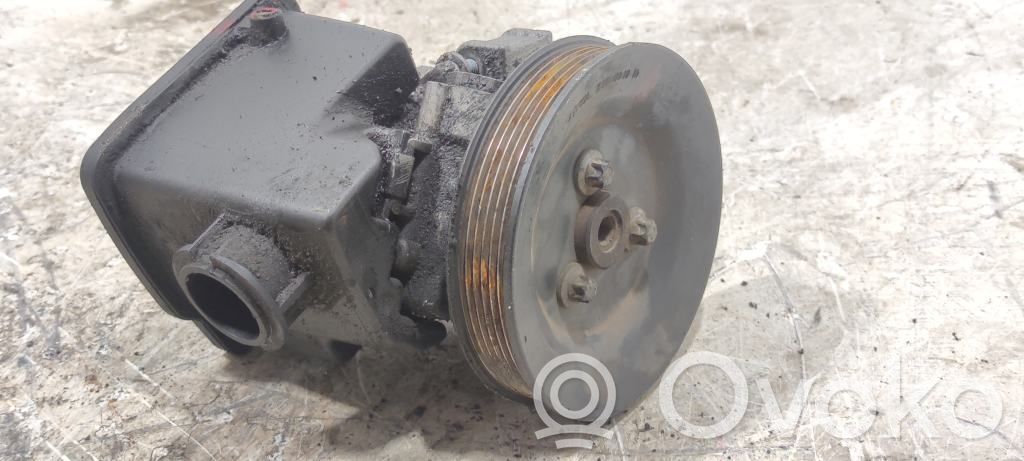 Mercedes-Benz Sprinter W901 W902 W903 W904 Pompa wspomagania 