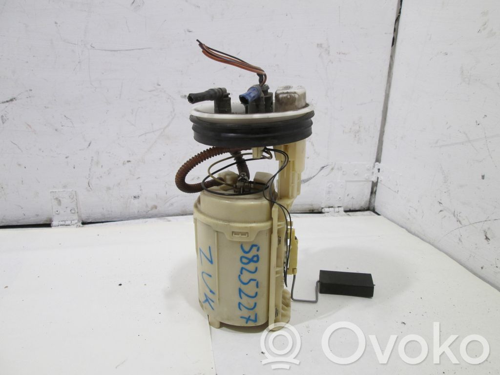 Volkswagen New Beetle Bomba interna de combustible 