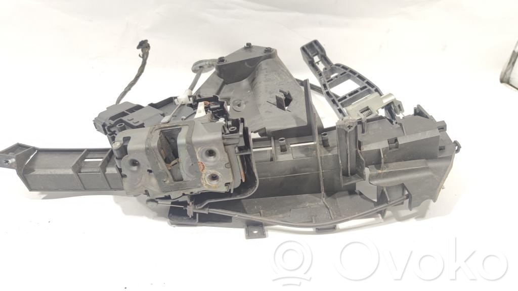 Ford C-MAX I Front door lock 