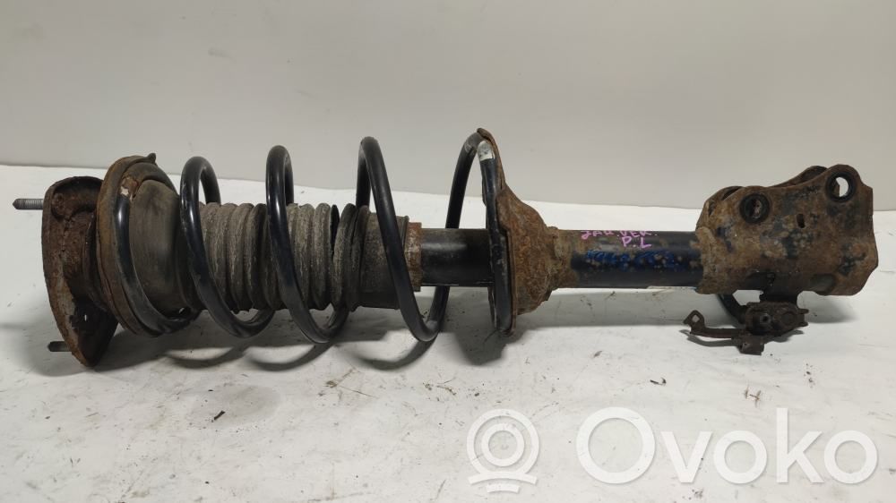 Toyota Yaris Verso Amortyzator osi przedniej ze sprężyną 