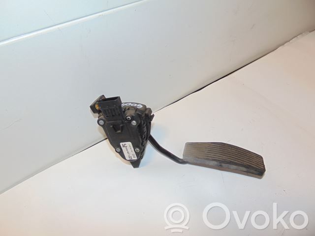 Akceleratoriaus pedalas   9226944