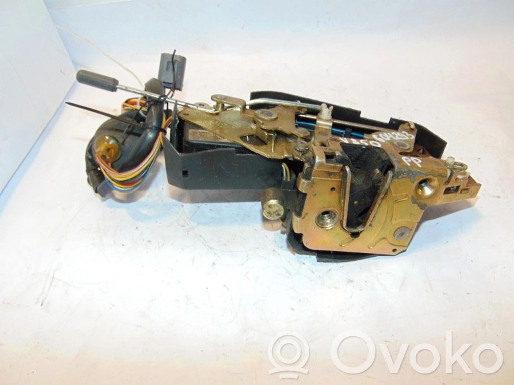 Volvo 850 Cerradura de puerta delantera 
