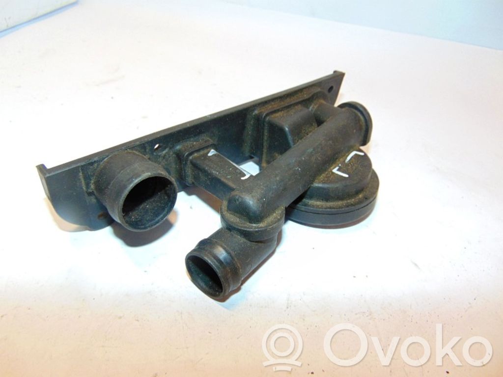 Volkswagen PASSAT B6 Entlüfterventil Entlüftungsschlauch 