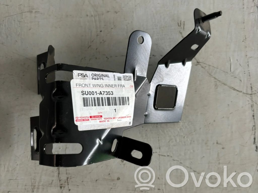 Front splash guards bracket   SU001A7353