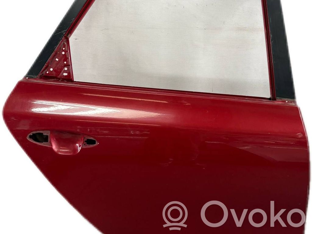 Puerta trasera   77004A2200