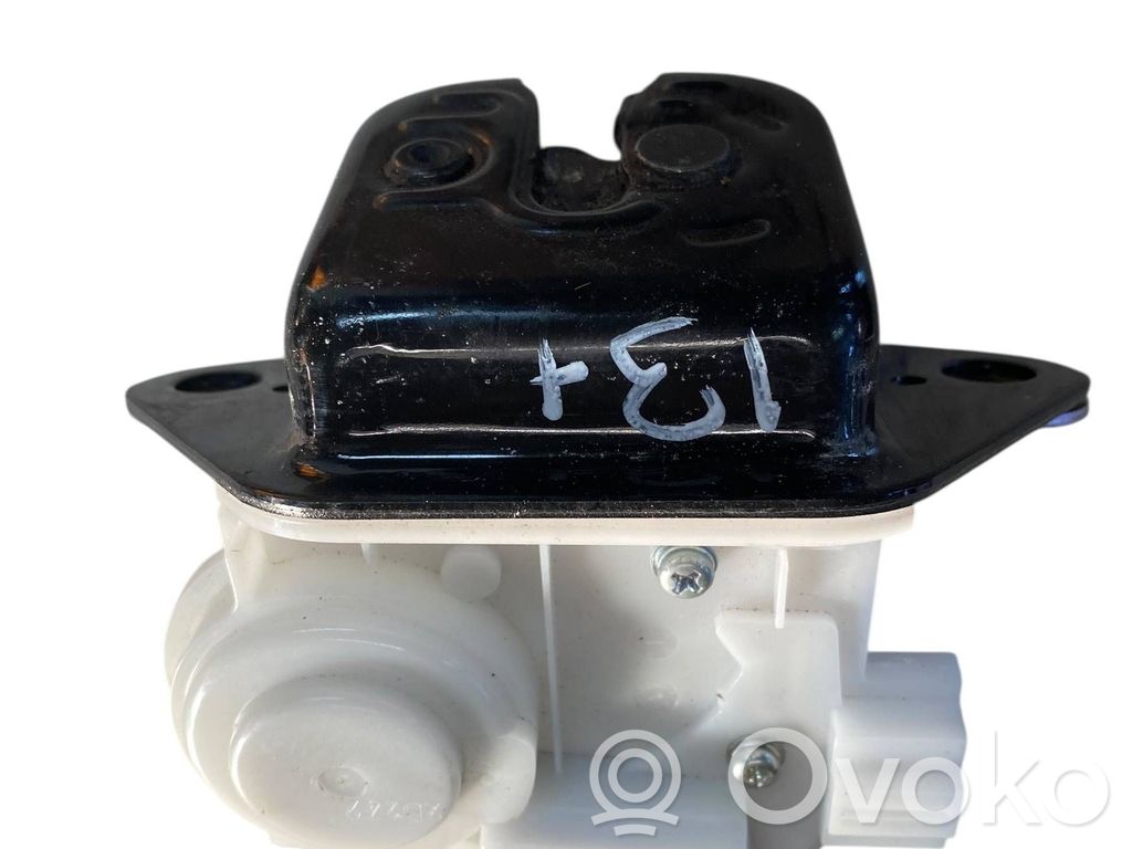 Honda CR-V Tailgate lock latch 