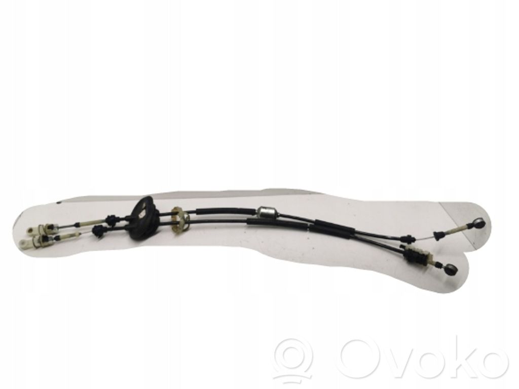 Gear shift cable linkage