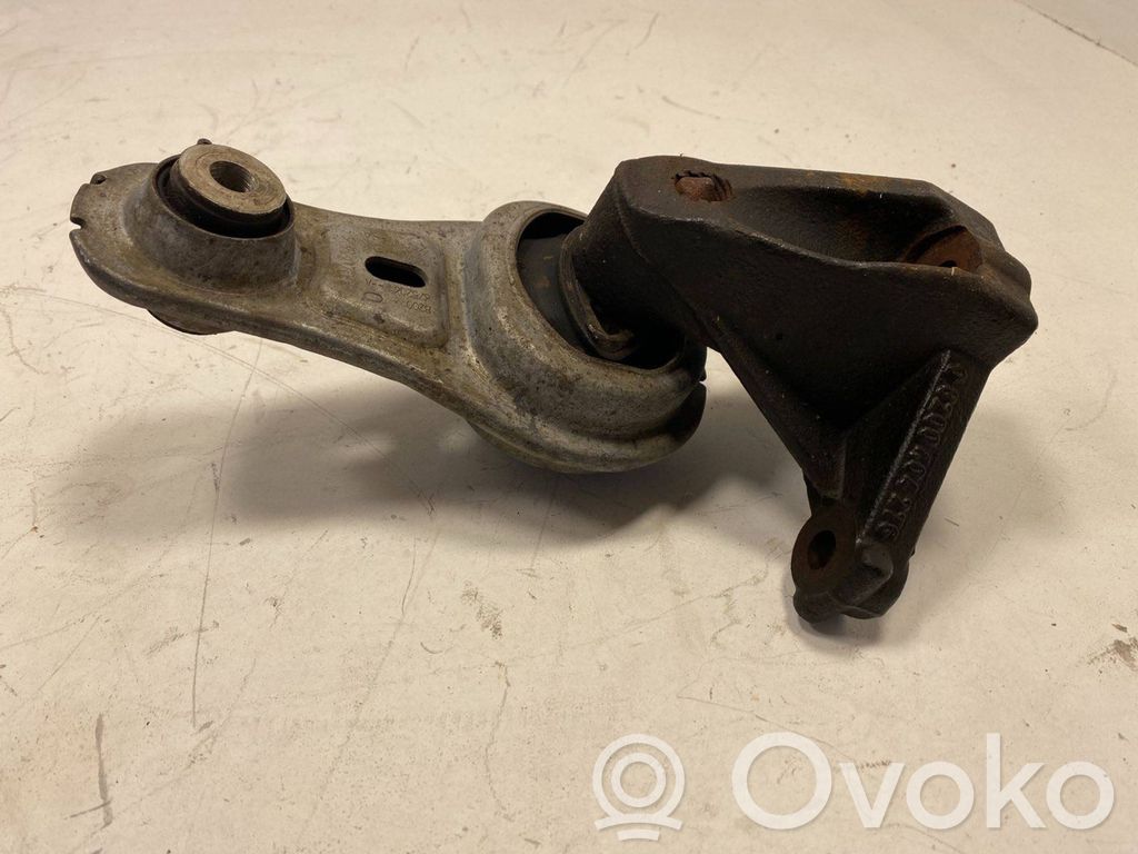Engine mount bracket   93860700,8200404216,8200,725253
