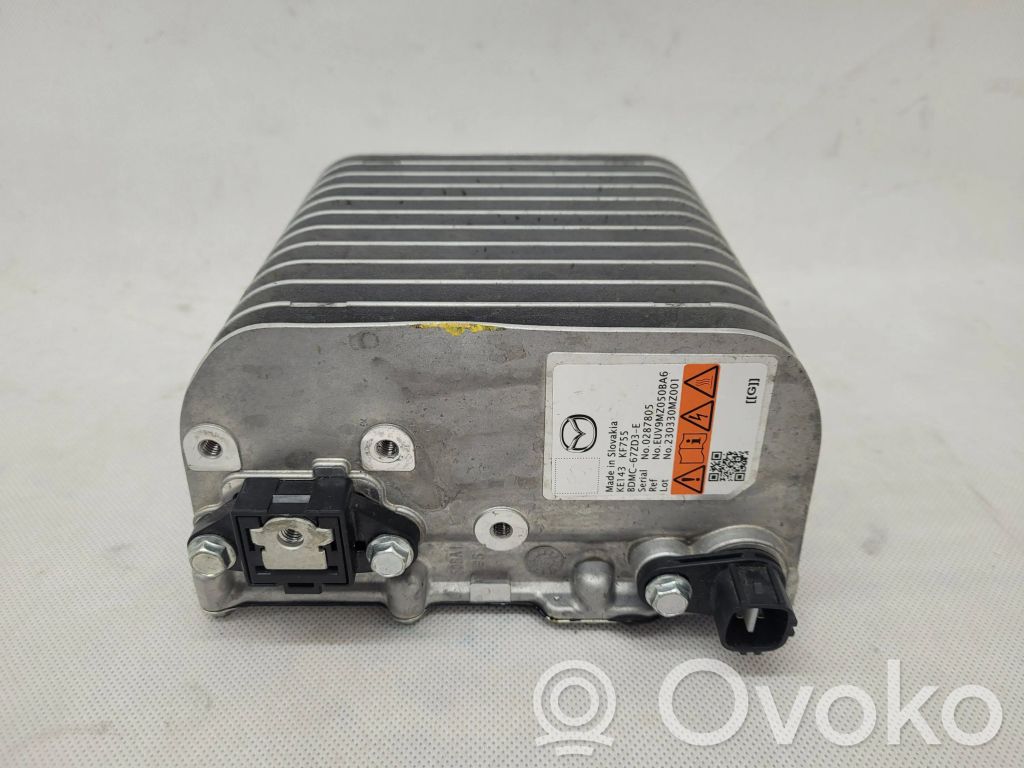 Mazda CX-30 Voltage converter inverter 