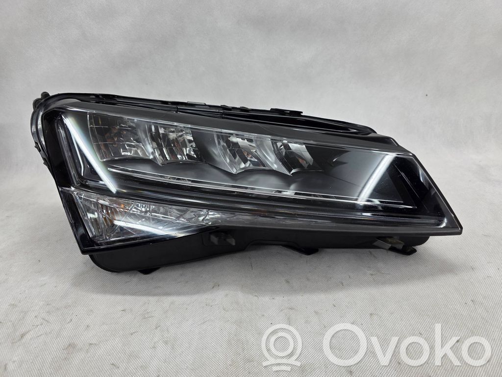 Skoda Superb B8 (3V) Scheinwerfer 