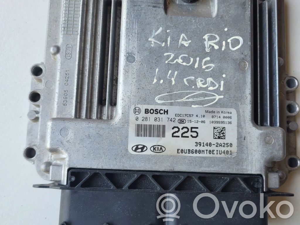 KIA Rio Engine control unit/module 