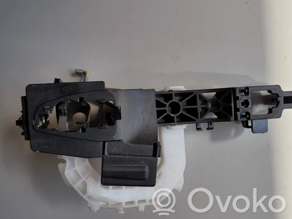 KIA Ceed Etuoven ulkokahvan kehys 