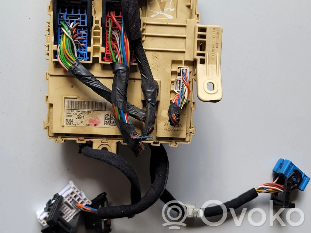 KIA Ceed Fuse box set 