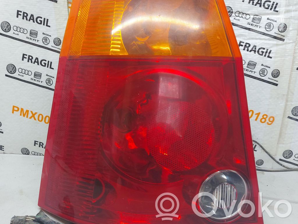 Rear/tail lights   04857587AB