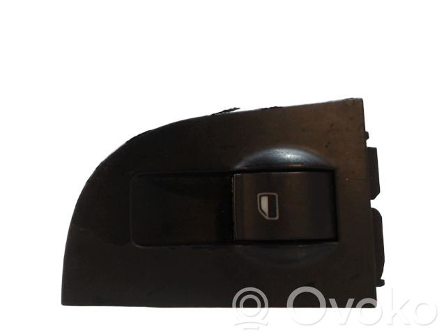 Audi A6 S6 C5 4B Electric window control switch 