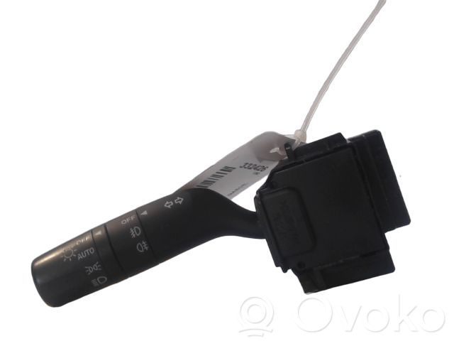 Suuntavilkun vipu   BCD166122,BCD166122