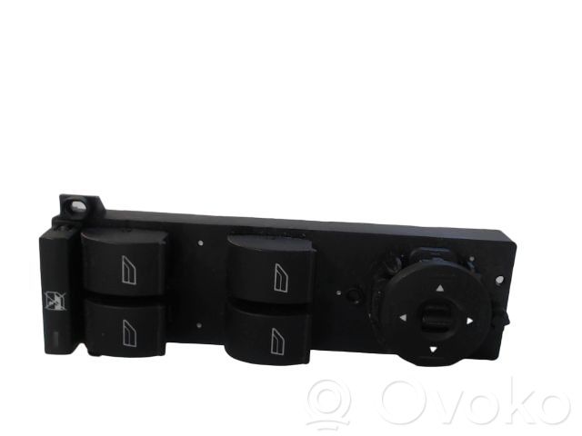 Electric window control switch   1507919,1507919