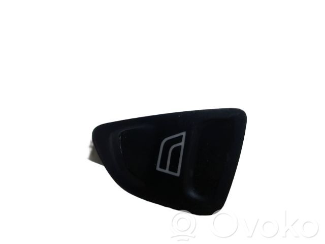 Electric window control switch   1571470,0440089,10570480,10571470,111252,1365209,1400937,1516489,1570480,1571469,1571470,516489,570480,571469,571470,8110819SX