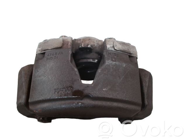 Audi A5 8T 8F Zacisk hamulcowy przedni 