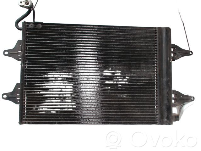 Volkswagen Polo IV 9N3 Radiatore di raffreddamento A/C (condensatore) 