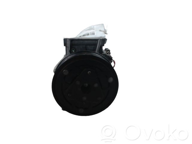 Kompresor / Sprężarka klimatyzacji A/C   926005727R,320113,926005727R
