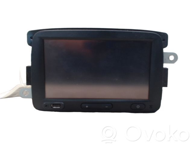 Dacia Logan VAN Panel / Radioodtwarzacz CD/DVD/GPS 