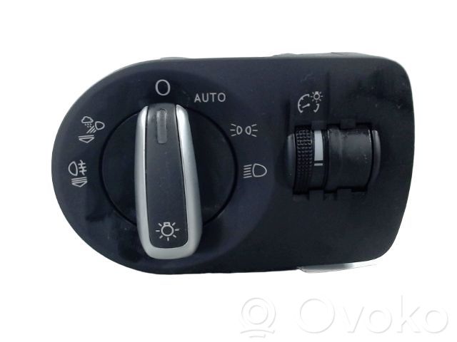 Audi Q3 8U Light switch 