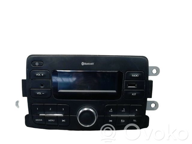 Dacia Sandero II Unitate principală radio/CD/DVD/GPS 