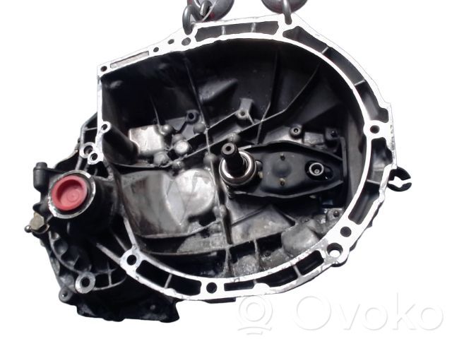 Peugeot 206 Manual 6 speed gearbox 