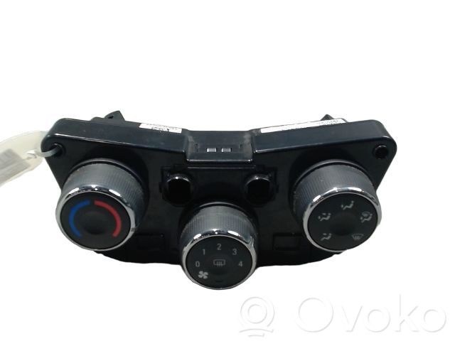 Chevrolet Aveo Climate control unit 