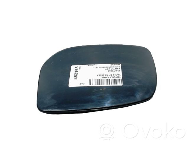 Toyota Yaris Veidrodėlio stiklas 